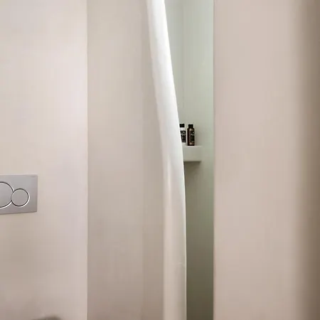 P Square Luxury Naxos