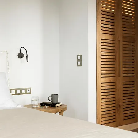 P Square Luxury Naxos