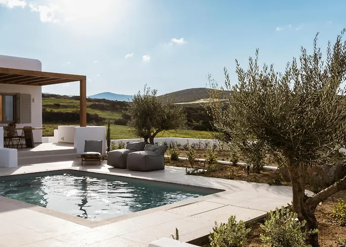 P Square Luxury Naxos