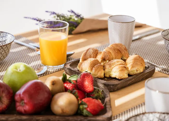 P Square Luxury Naxos *