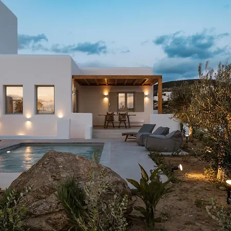 P Square Luxury Naxos Villa